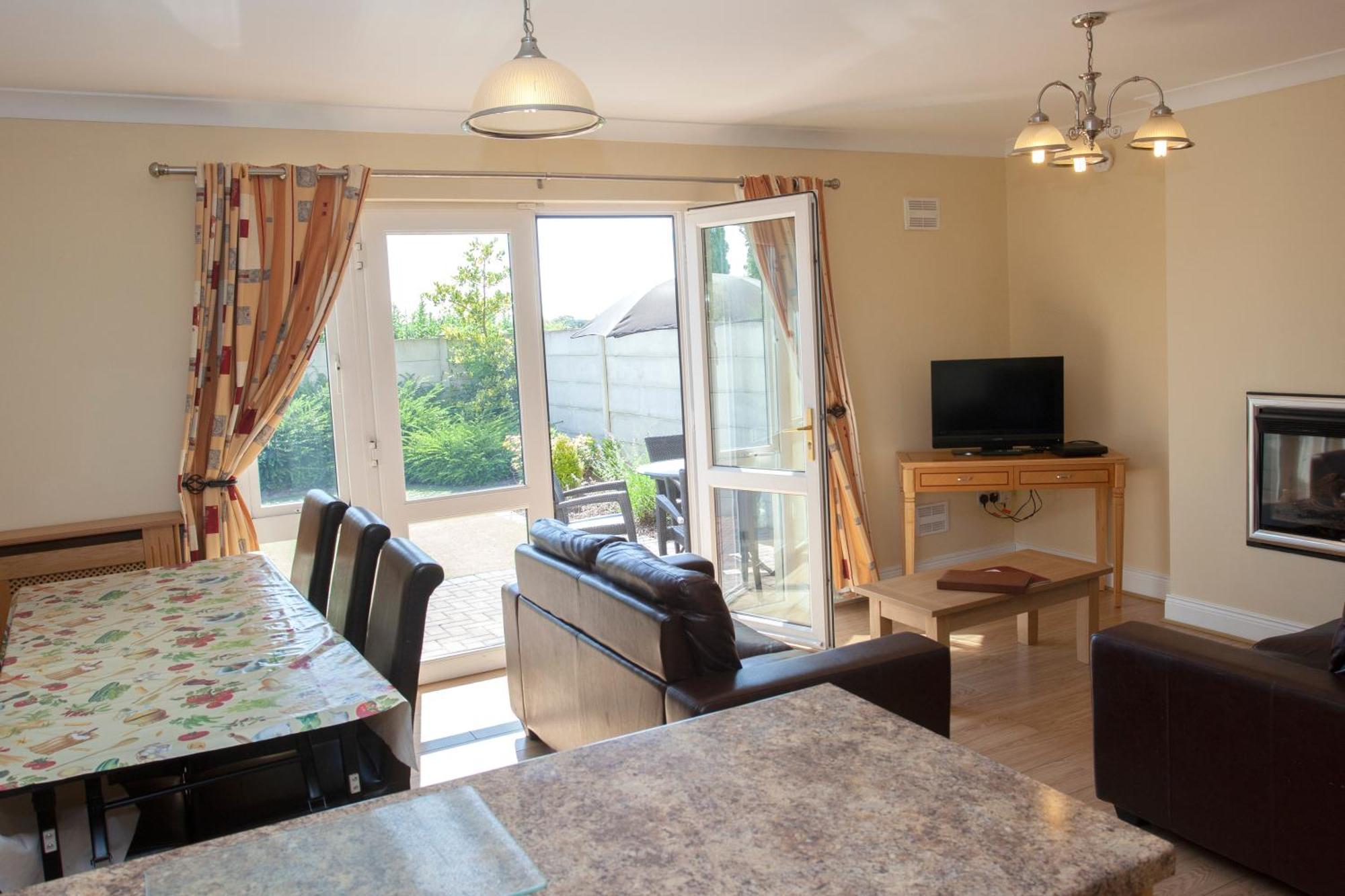 Knightsbrook Hotel Courtyard Accommodation 트림 외부 사진