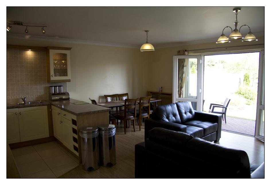 Knightsbrook Hotel Courtyard Accommodation 트림 외부 사진