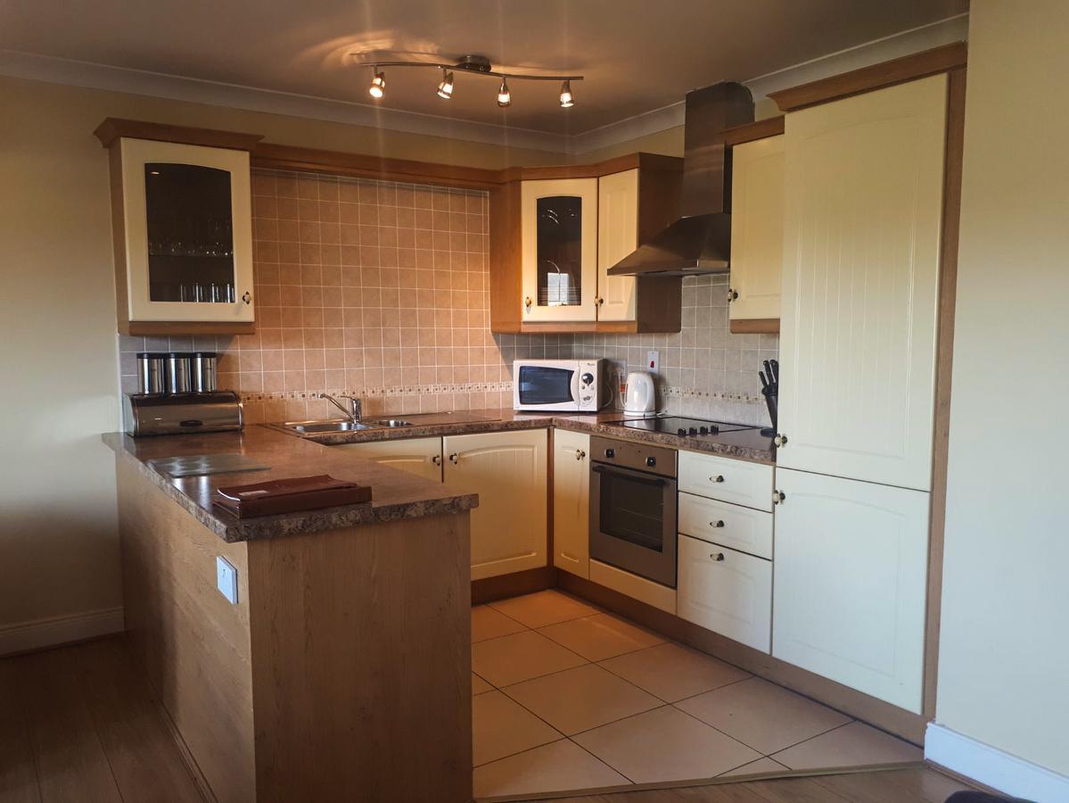 Knightsbrook Hotel Courtyard Accommodation 트림 외부 사진