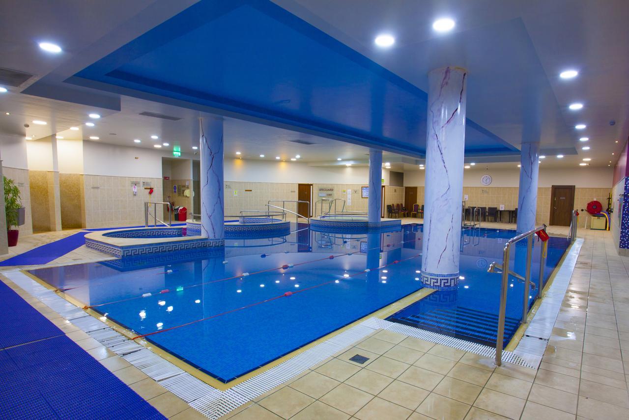 Knightsbrook Hotel Courtyard Accommodation 트림 외부 사진